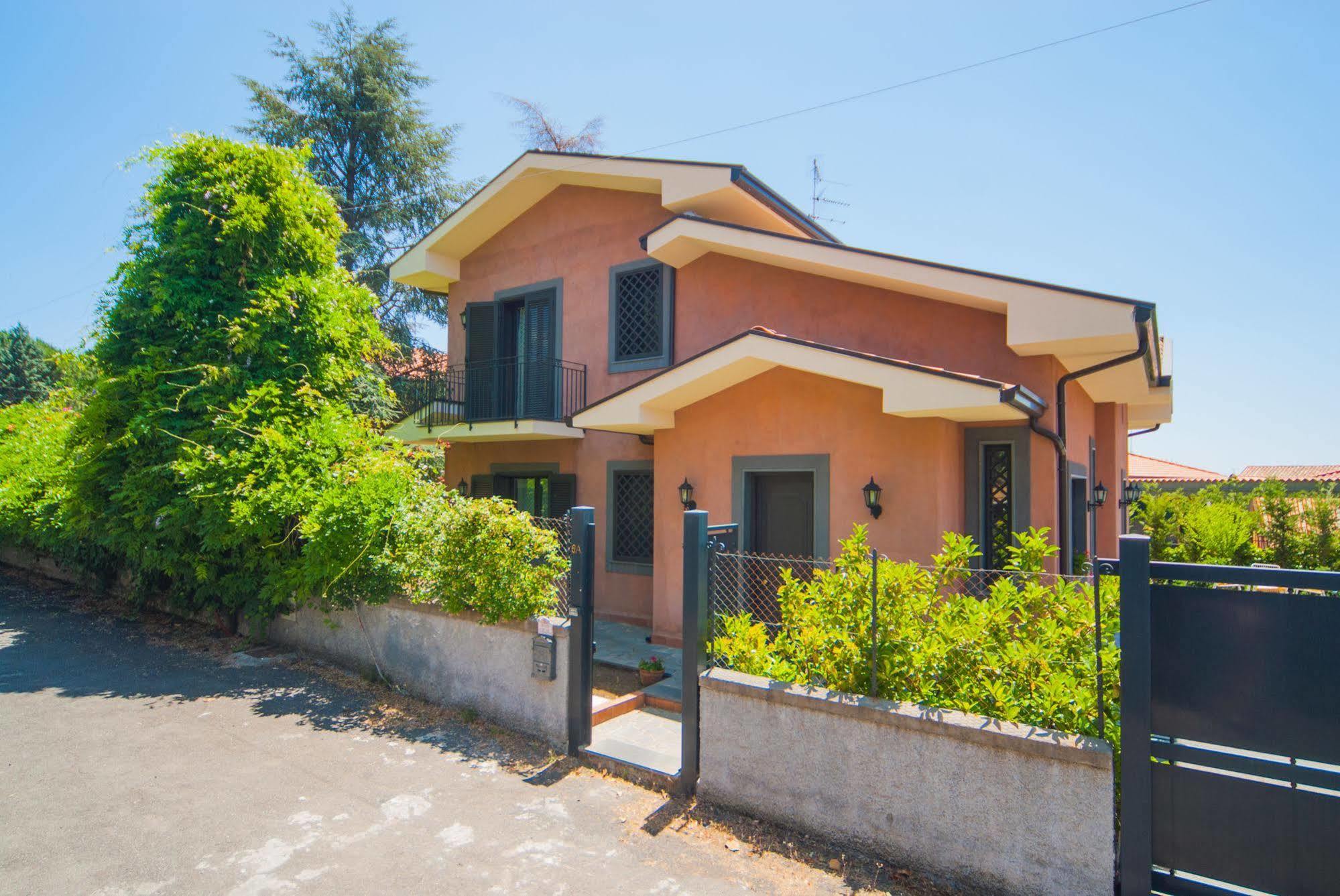 B&B La Rena Rossa Nicolosi Exterior photo